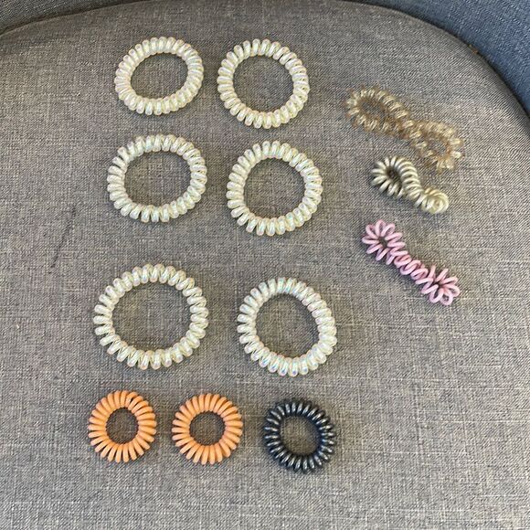 Bundle of hairbands (12) - Picture 1 of 1